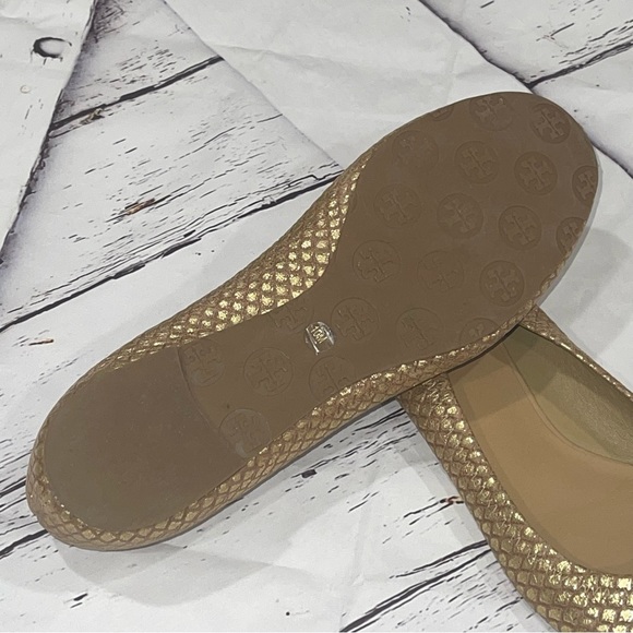 Tory Burch Metallic Gold Snakeskin Effect - Picture 3 of 8